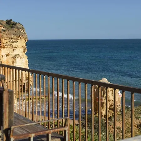 New - Tarik 111 公寓 *